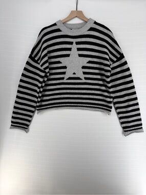 Daisy Street Black Small Gray Striped Star Cropped Knit Sweater